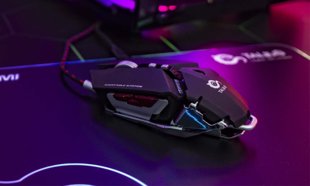 Ratón Nighthawk sobre tatami